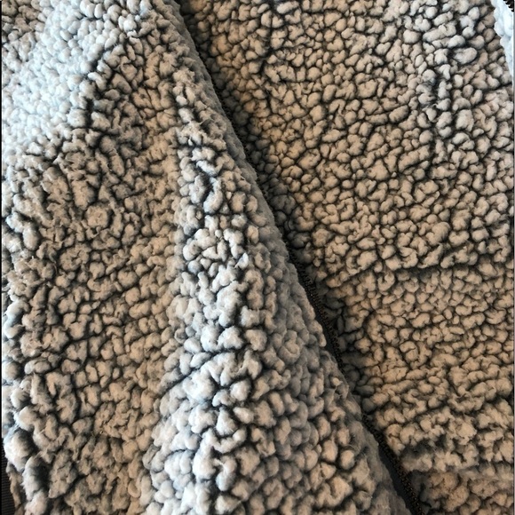 Thread & Supply Sherpa Vest Size S - Picture 4 of 15